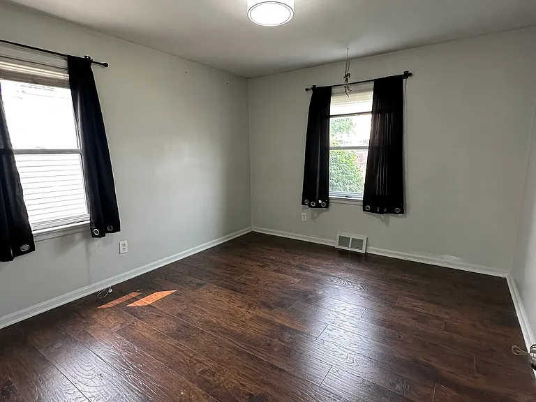 6711 Farnsworth Dr — Photo 15