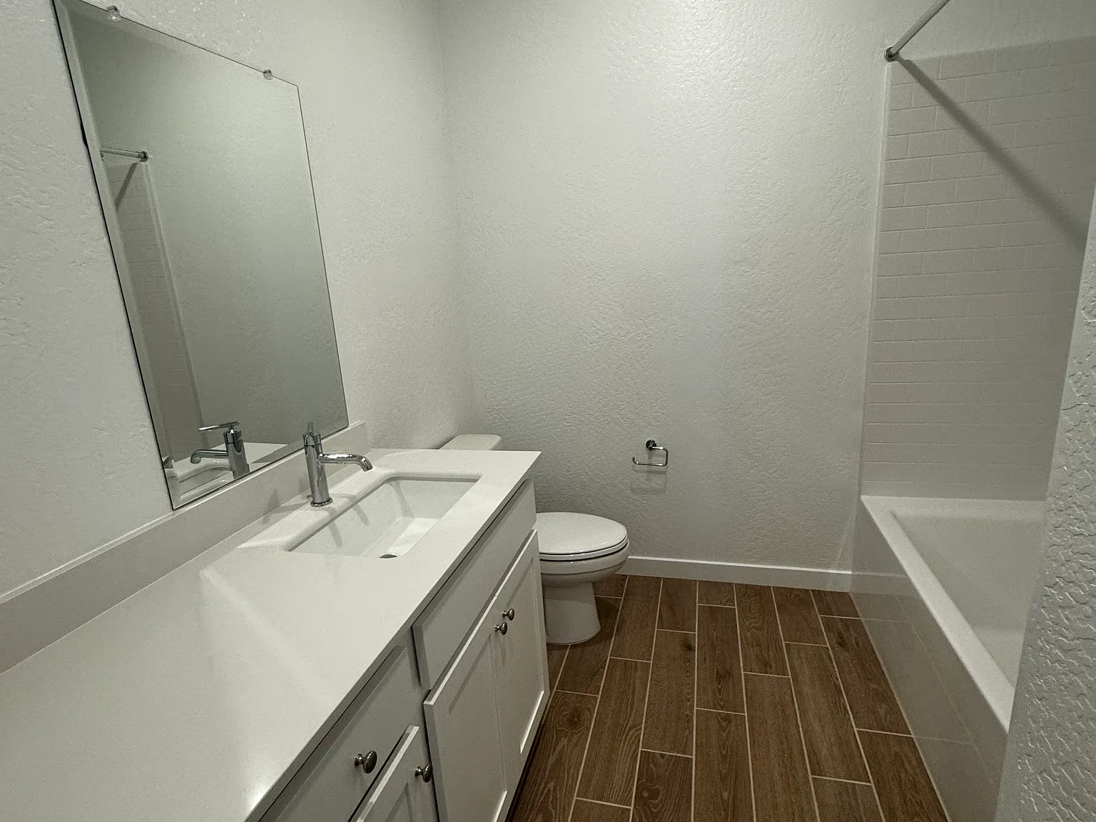 1015 Plum Tree Ave — Photo 4