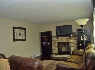 838 Carol Ln, Radcliff, KY 40160