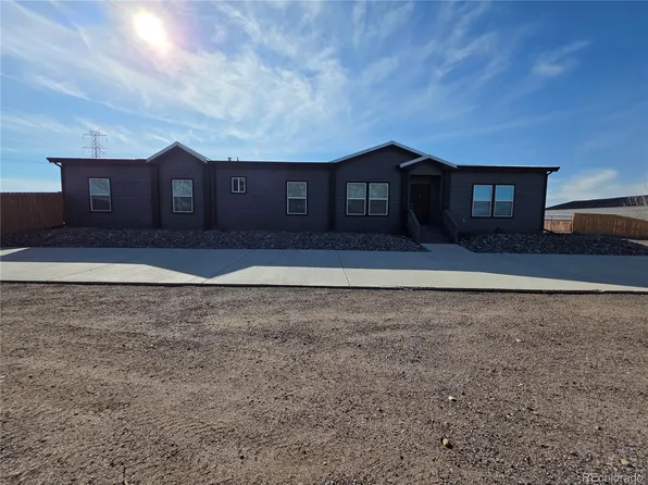 341 Lilac Circle, Lochbuie, CO 80603