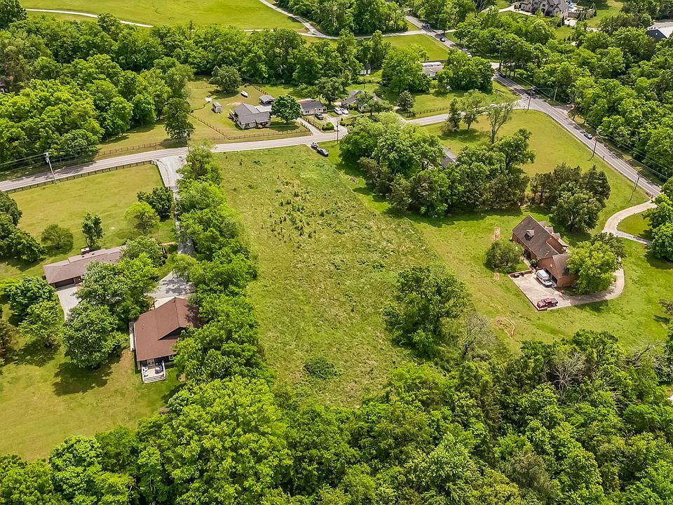 2nd image of 89 Chandler Rd