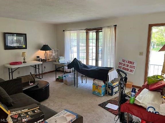 3rd image of 597 Terra Ln