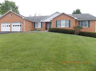 2420 Old Oregon Trl, Pulaski, VA 24301