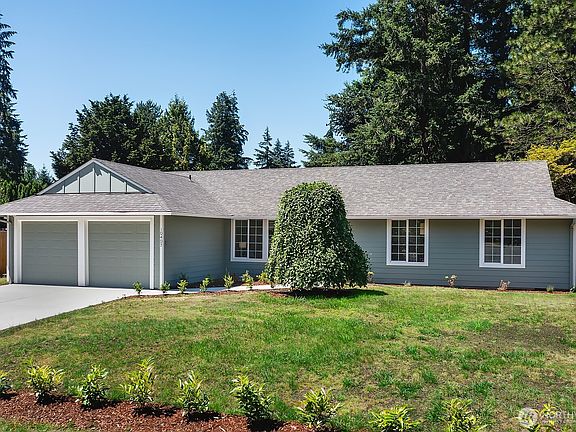2nd image of 10407 170th Avenue NE