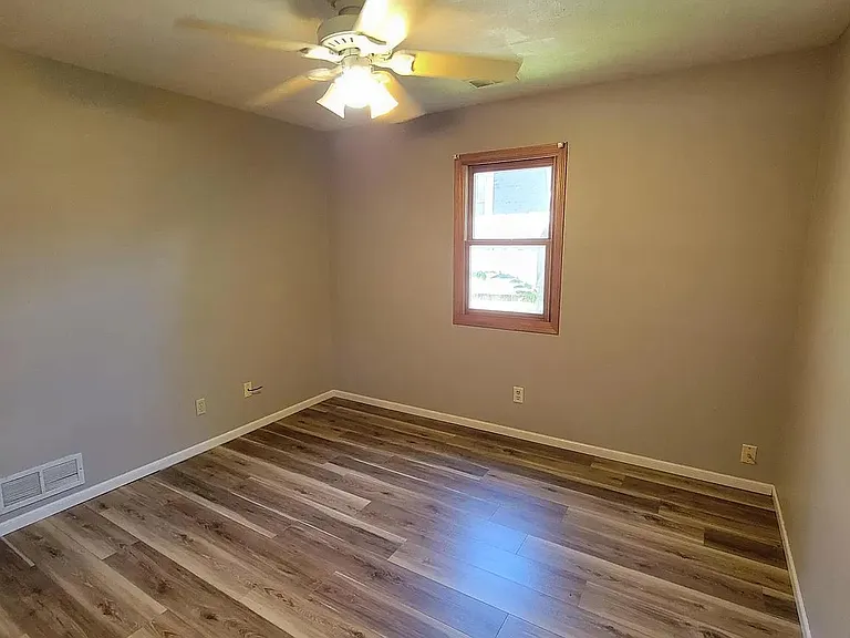 730 N Juliette Ave — Photo 8