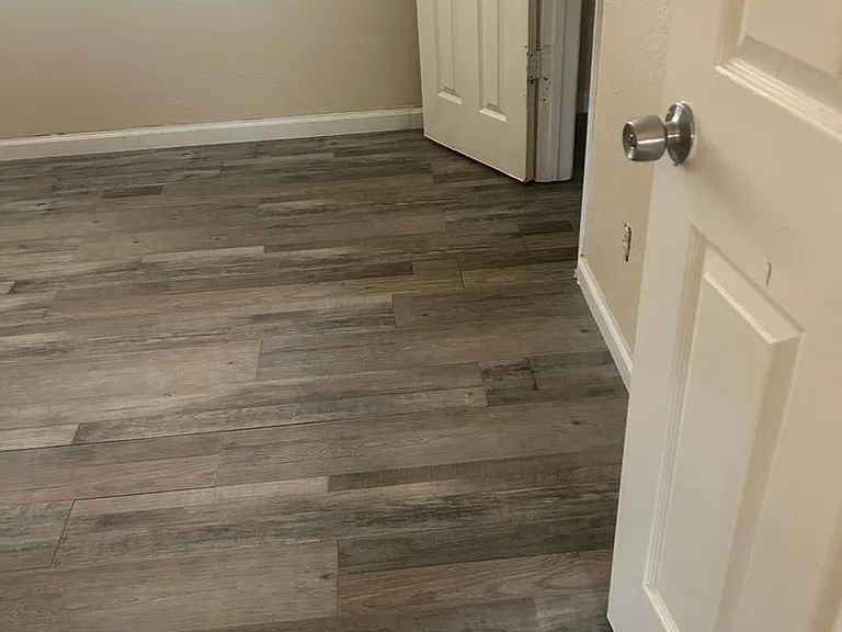 330 Seneca St #3 — Photo 11