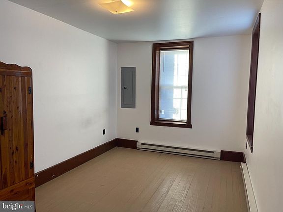 2nd image of 115 N Washington St