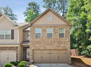 2304 Spicy Pine Ln, Lawrenceville, GA 30044