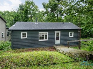 19658 W River Rd, Bowling Green, OH 43402