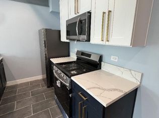 9919 W Roosevelt Rd #3, Westchester, IL 60154