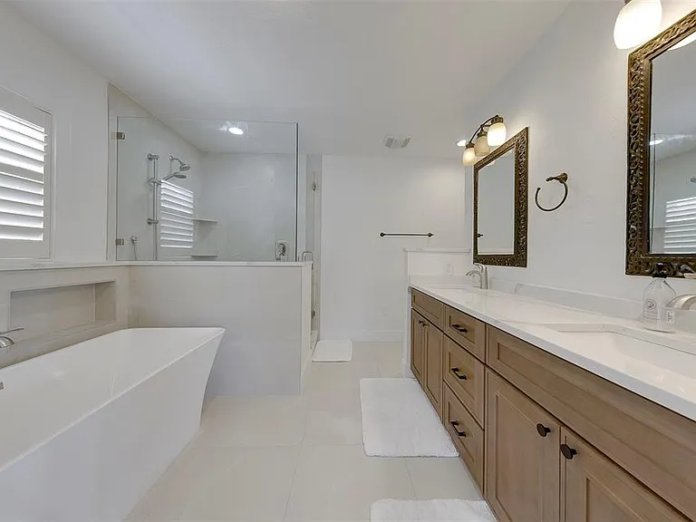 210 176th Terrace Dr E — Photo 23