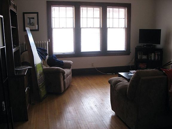 5th image of 1589 Selby Ave #9.5