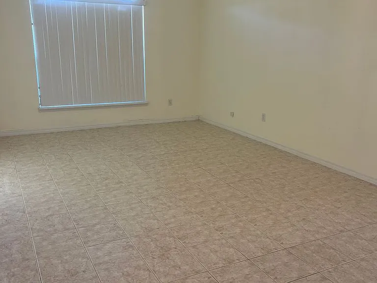 2524 Abacus Ct — Photo 6
