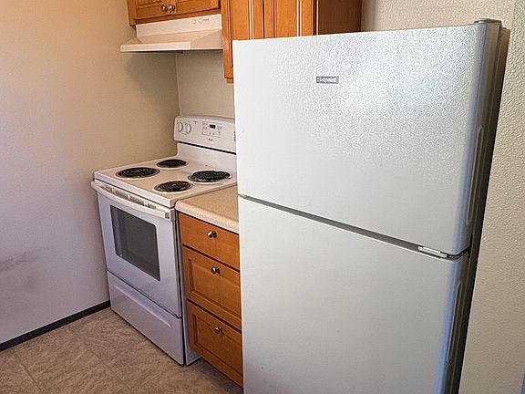 5th image of 6332 42nd Ave SW APT 5