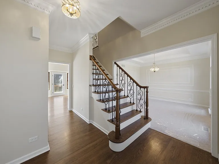 1215 Triple Crown Ct — Photo 8