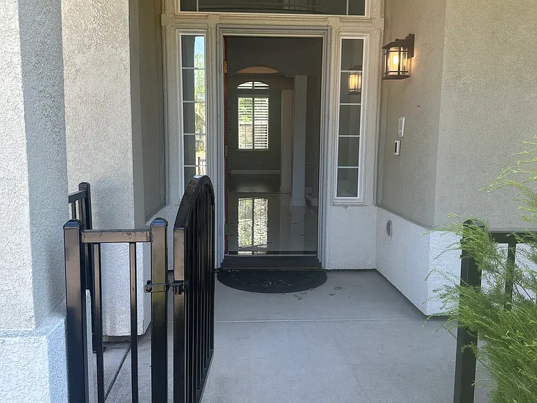 70 Jade Tree Cir — Photo 2
