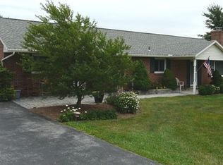 4820 Skyview Dr, Glenville, PA 17329