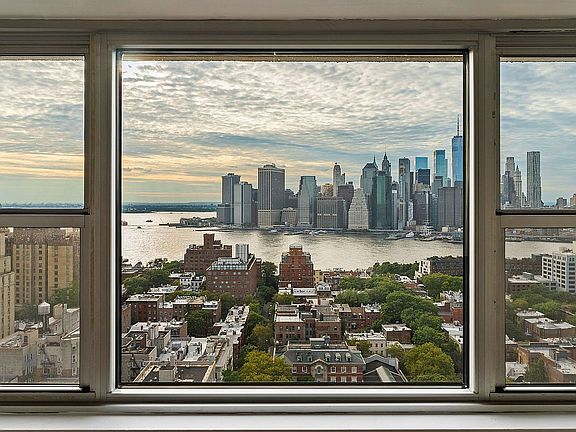 2nd image of 75 Henry St APT 24B