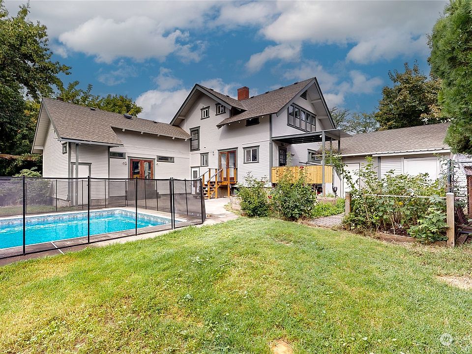 1st image of 601 S Park Street