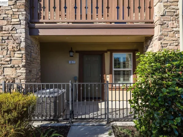 1072 Victories Loop, San Jose, CA 95116