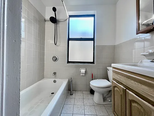 Rented by Corcoran | media 14