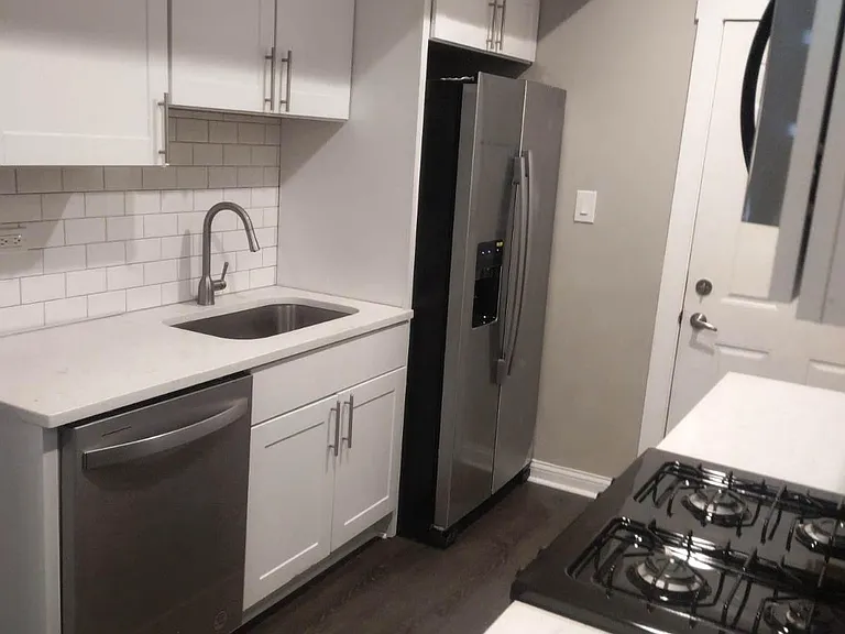 1737 W Wallen Ave #1 — Photo 1