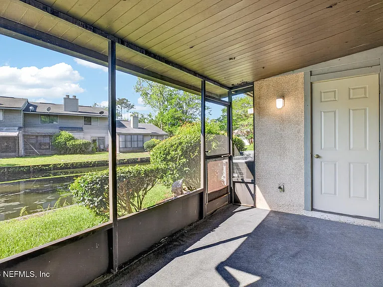 7701 Baymeadows Cir W #1052 — Photo 37