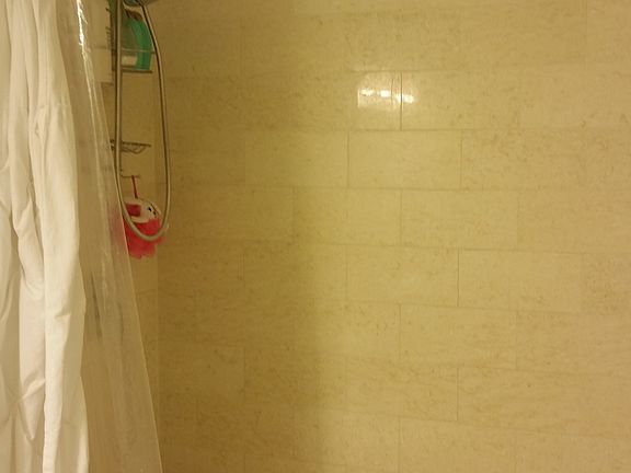 5th image of 510 W Erie St #13