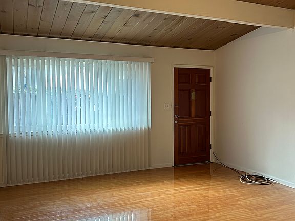 2nd image of 3254 Brookdale Dr #C
