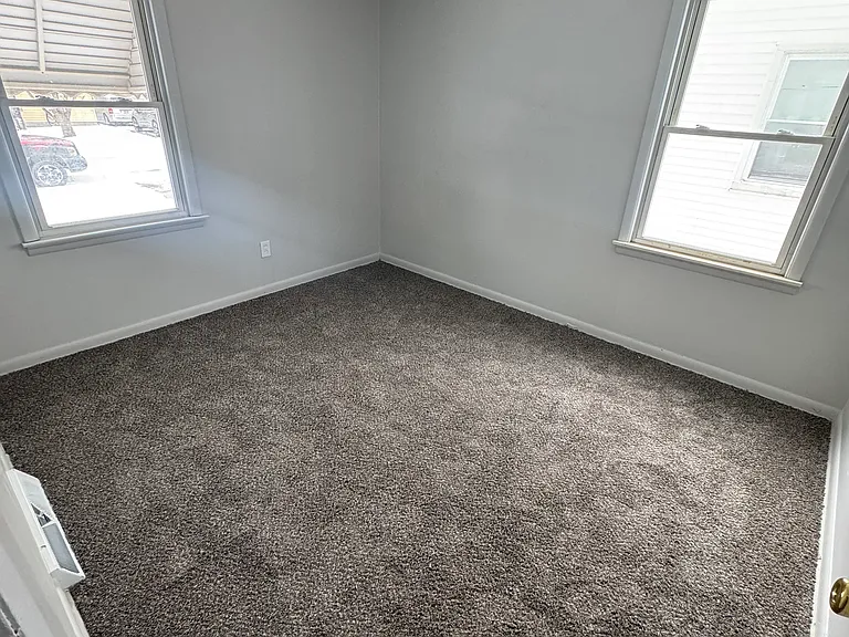 15424 Oldham St — Photo 7