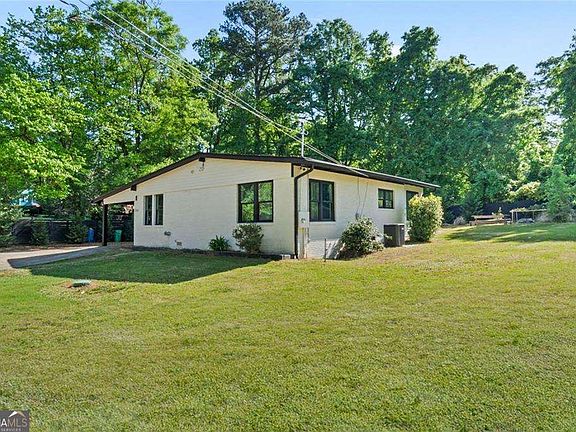 4th image of 2061 Shady Ln