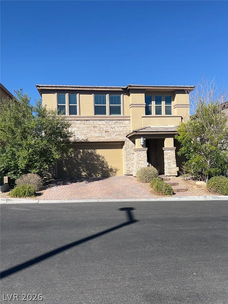 3 bed, 2.5 bath, 2260 sqft, $2,551 — Photo 1