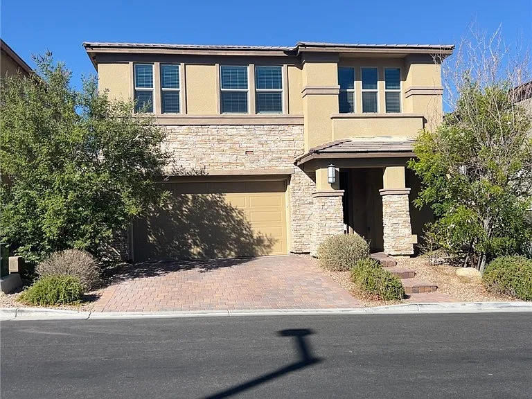 910 Cherry Glen Pl — Photo 1