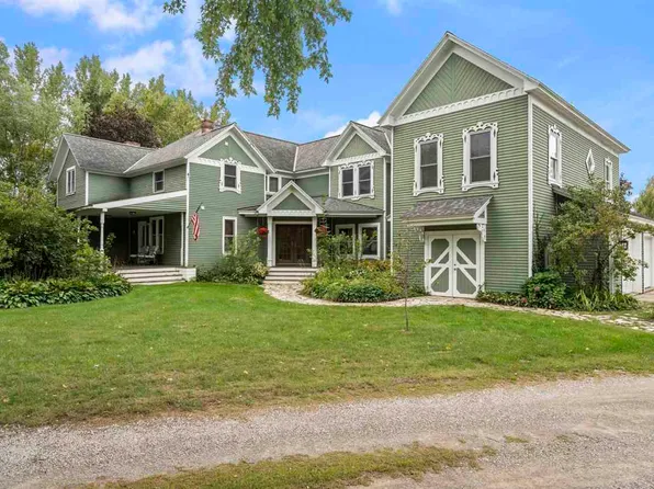 08591 Horton Bay Rd, Petoskey, MI 49770