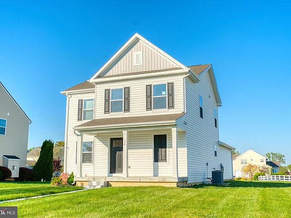 2nd image of 134 Meadow Green Ave