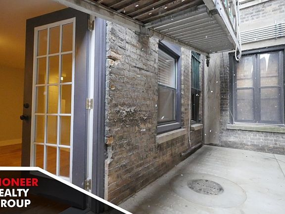 5th image of 550 W Arlington Pl #550103