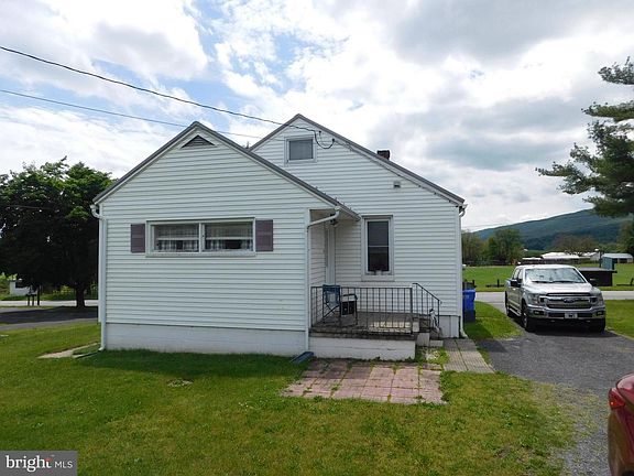3rd image of 215 Greenwood Ave