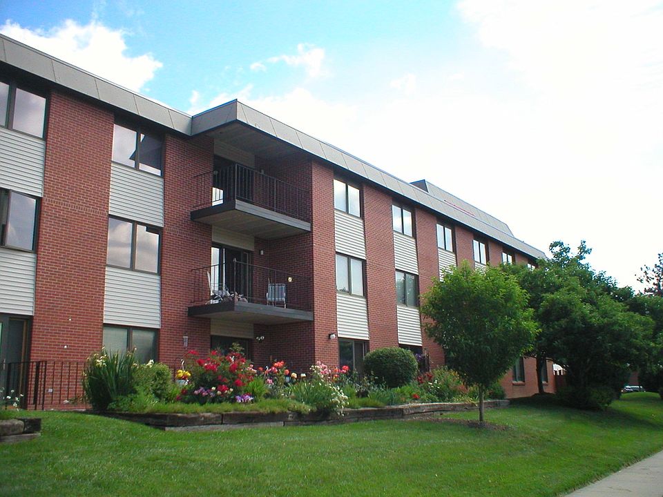 1st image of 1540 N Cotner Blvd #B220