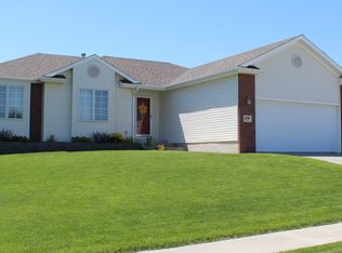 1839 Kennedy Dr, Lincoln, NE 68521