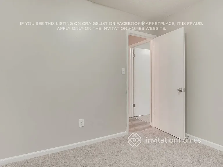 1728 W Austin Rd — Photo 12