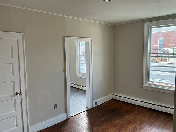 5th image of 428-434 W Grand Ave #434-2
