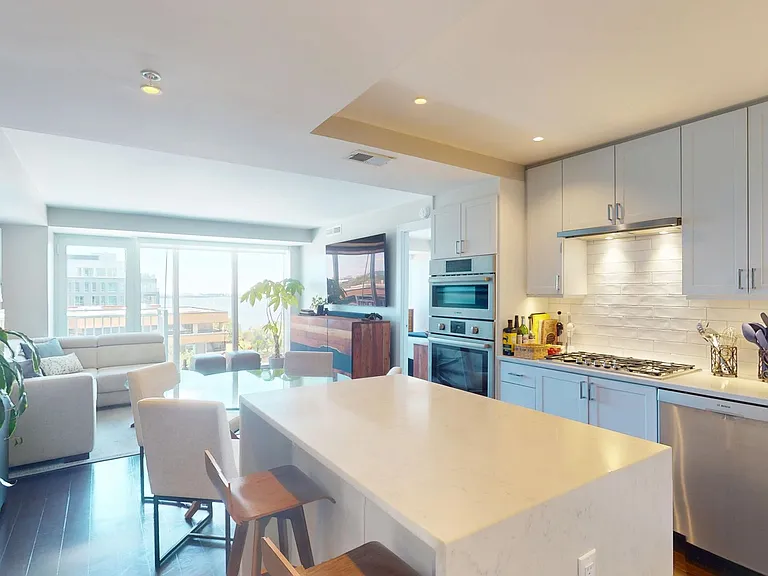 925 N Fairfax St #804 — Photo 7