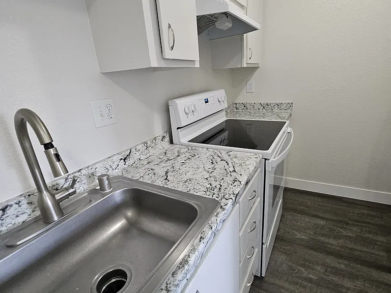 Moana Apartment Homes — Photo 24