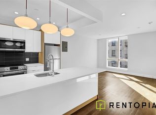 379 S 1st St #4C, Brooklyn, NY 11211