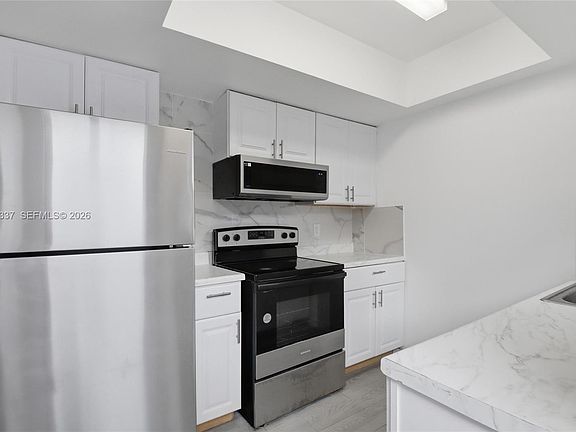 2nd image of 26 NW 170th St #26