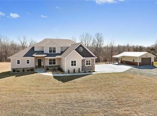 24907 E Twin Pines Dr, Harrisonville, MO 64701