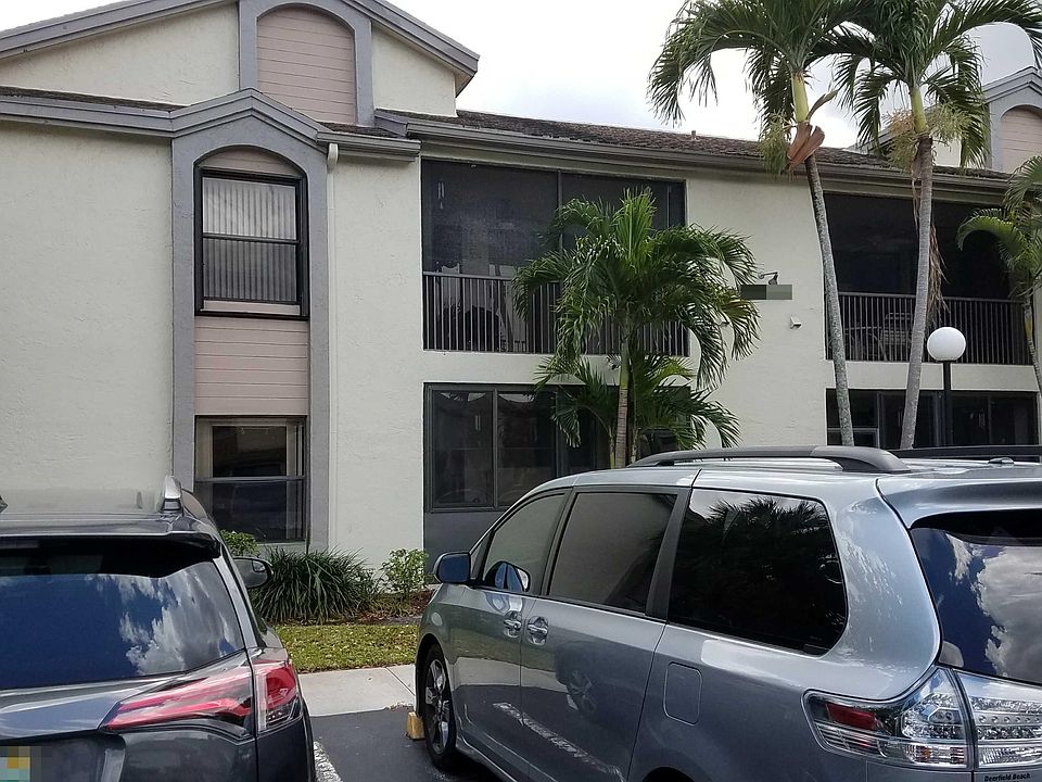 1st image of 4475 Carambola Cir S