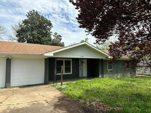 1002 5th Ter, Barling, AR 72923
