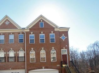 8241 Gunston Commons Way, Lorton, VA 22079