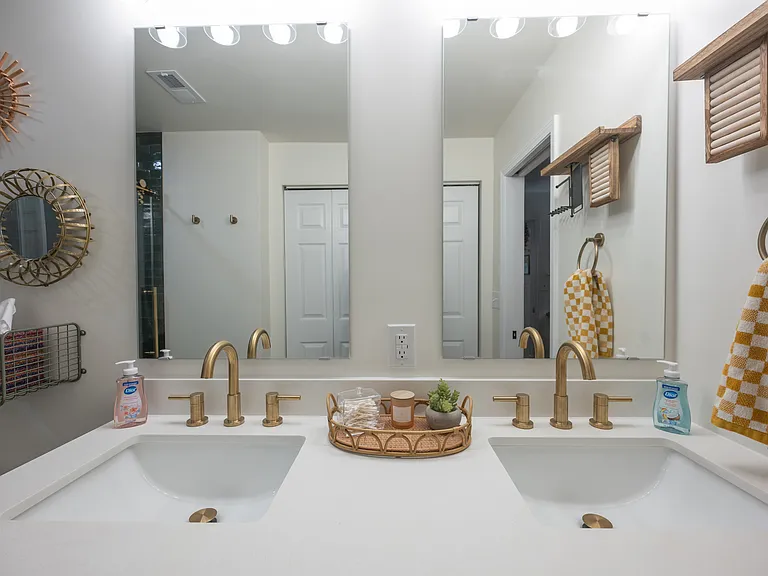 2500 Cranbrook Ln #10 — Photo 26